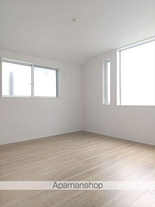 和歌山県和歌山市西小二里３丁目[3LDK/99.92m2]の共用部