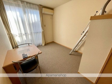 レオパレス隼Ⅳ[1K/20.81m2]のリビング・居間2