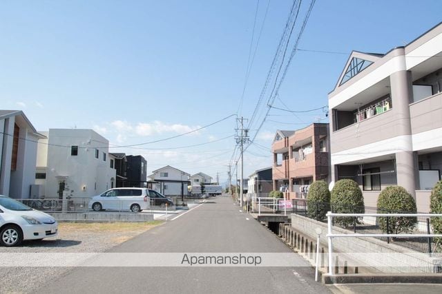ブリリアントガーデンAの周辺写真