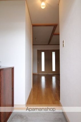 ヴィラ・アンソレイエ東温Ⅱ[1R/31.5m2]の内装1