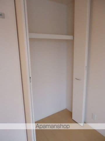 小牧市 2階建 築14年の内装写真