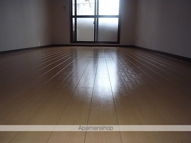 エクセルシオール栄の内装写真