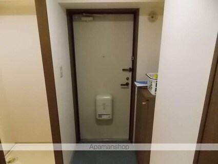 マ・メゾン小牧原　北館[1K/24m2]の玄関