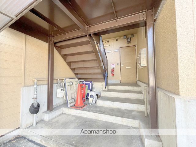 メゾンサナダの玄関写真