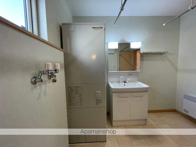 detached 北海道中川郡池田町字西二条４丁目6-1

地図を見る