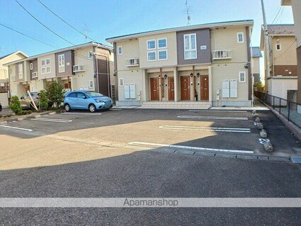 ジェルメひまわり[1LDK/45.65m2]の駐車場