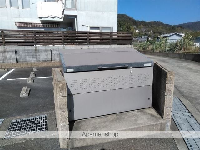 和歌山県和歌山市六十谷[1K/30.96m2]の共用部5