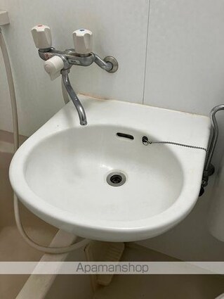 東京都新宿区片町[1K/25.31m2]の洗面所