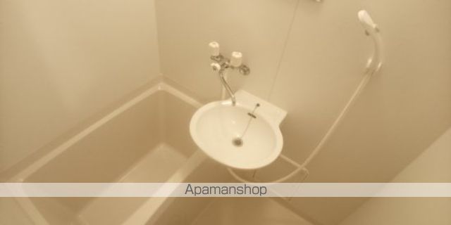 レオパレスヌーボフカサカIIIの内装写真