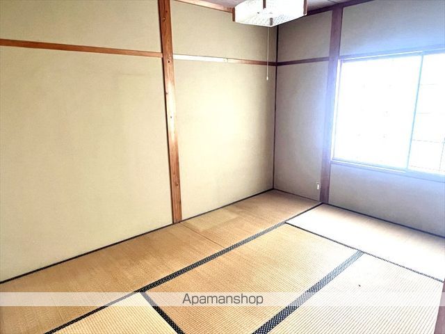 新栄ハイツの内装写真