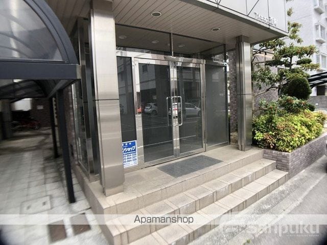アメニエス萱町の玄関写真