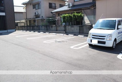 エクイティⅢ[1K/28.87m2]の駐車場2