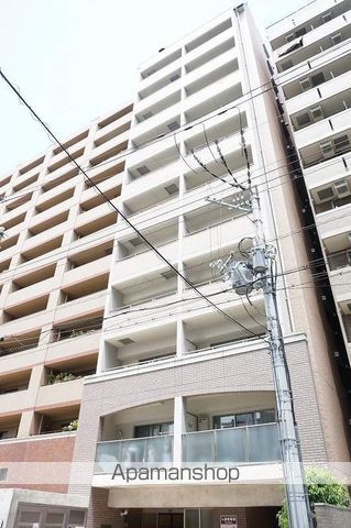 大阪市西区西本町のマンションの外観1