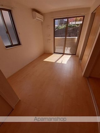 愛媛県四国中央市中曽根町[1K/31.65m2]のリビング・居間