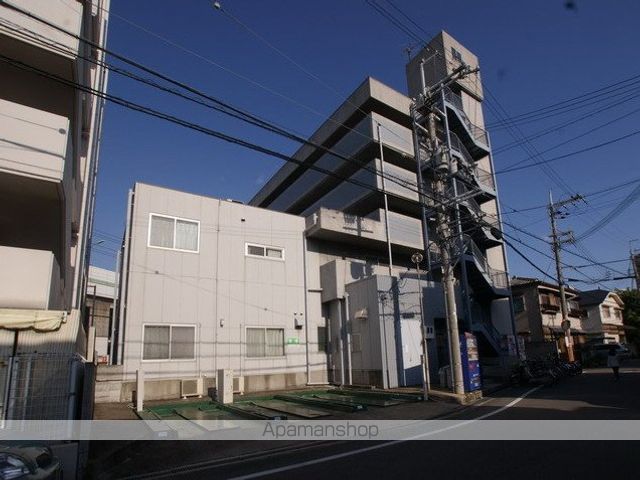 セレーネ蛍池の外観写真