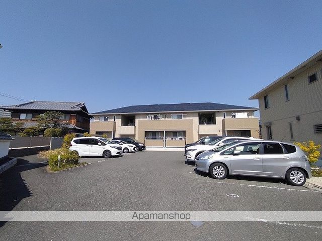 リューグロワール A棟の外観写真