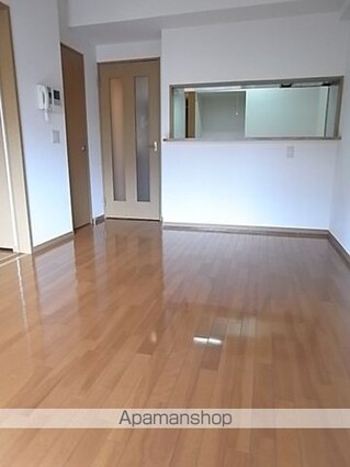 愛知県名古屋市西区幅下１丁目[1LDK/37.5m2]のリビング・居間