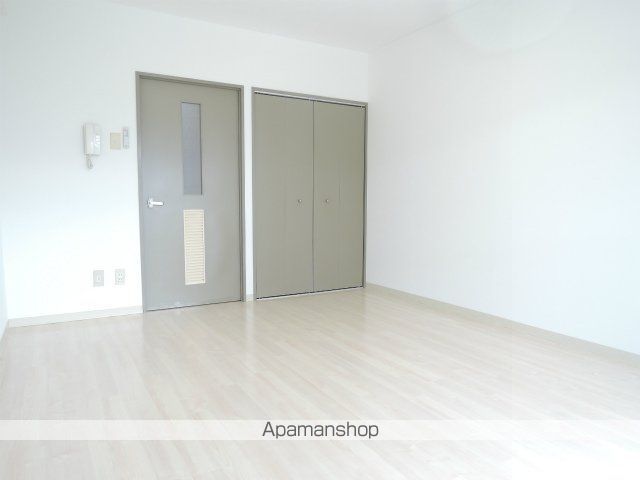 エレガンス円山の内装写真