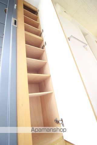 サリチェ・イマAの内装写真