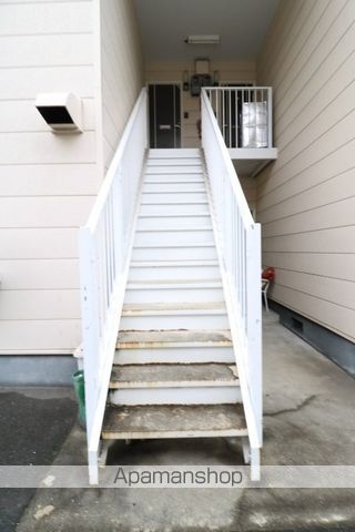 ミューゼフルールB棟の玄関写真