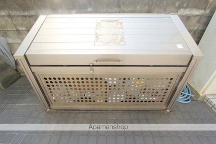香川県高松市宮脇町１丁目[1R/17.1m2]の共用部1