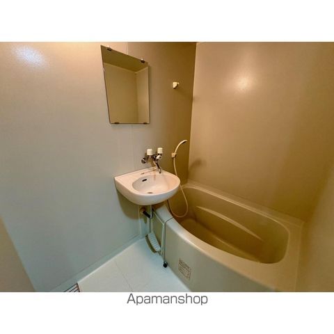 フォルサ茶屋ヶ坂の内装写真
