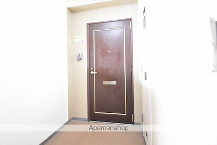 ダイアシティ２０００茂庭Ａ２ＲＩＤＧＥ[4LDK/87.71m2]の玄関