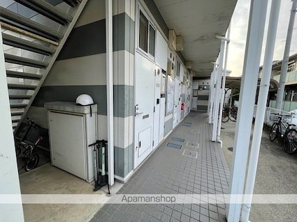 レオパレスＵＲＢＡＮ　ＴⅢ[1K/19.87m2]のエントランス