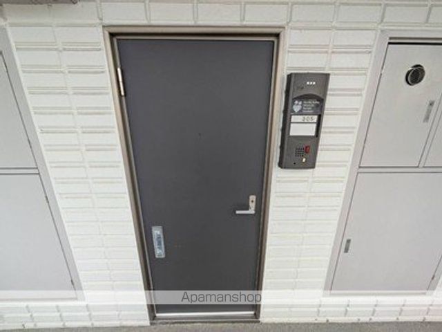 グランディ楽々園の外観写真