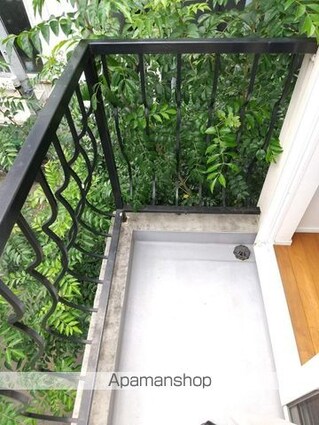 東京都新宿区北新宿３丁目[1R/15.9m2]のバルコニー