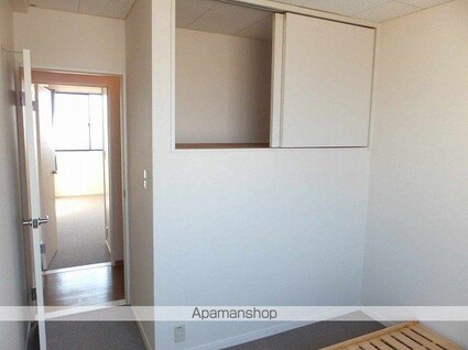 レオパレス四季[2DK/49.68m2]の収納