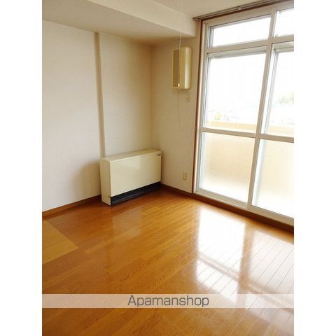 フェイマスKITAMI 2番館の内装写真