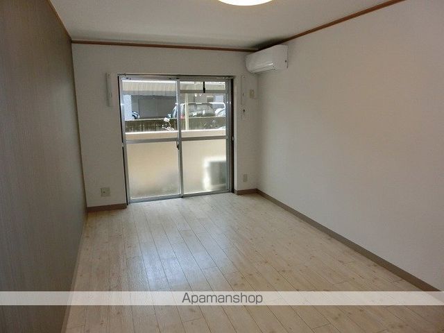 アーバン上荒田の内装写真