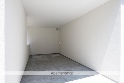 イプセ白金[2LDK/64.46m2]の外観3