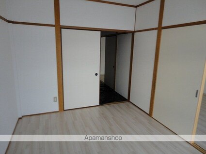 シティ森[2LDK/49.68m2]のリビング・居間2