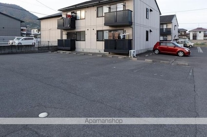 香川県高松市香西南町[2DK/50.12m2]の駐車場