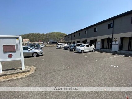 レオパレスぬまくま[1K/28.02m2]の駐車場