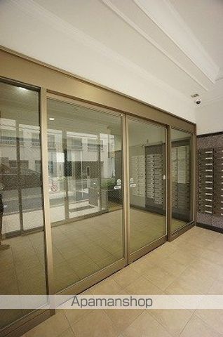 アーバンフラッツ伏見の玄関写真