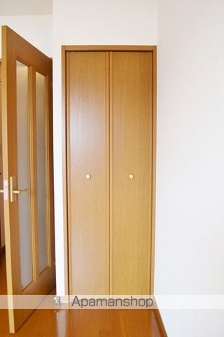 コリーヌ二色の内装写真