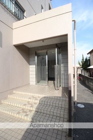 アルファさくらの玄関写真