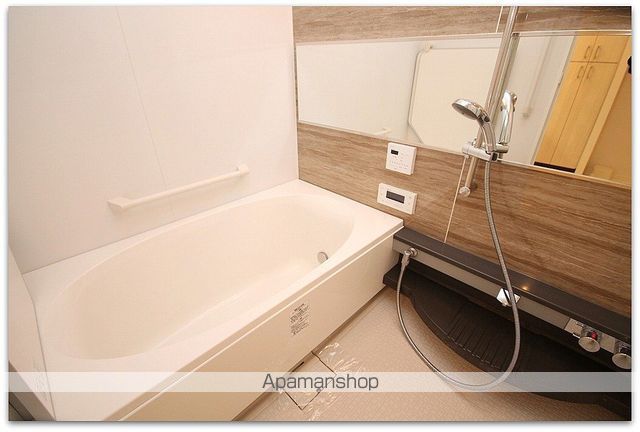 プレサンスロジェ難波GRANDWESTの内装写真