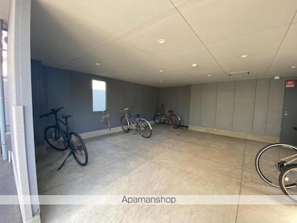 Ｔ・Ｋ　ＴＯＷＥＲ[1K/37m2]の共用部1