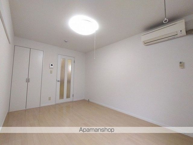 グラントールIの内装写真