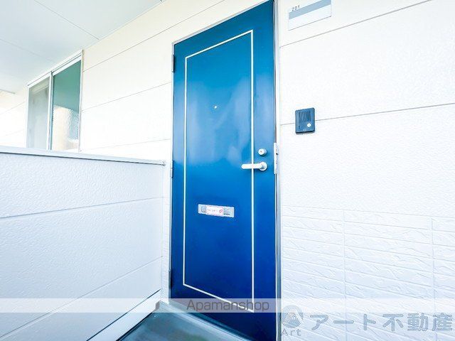 シャルマン牛渕Aの玄関写真