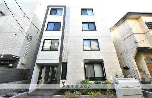 リュクスマンション都立家政の外観写真