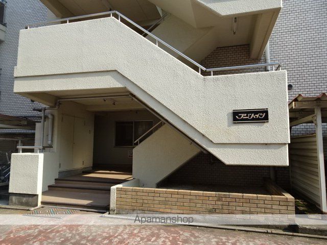 フジハイツの玄関写真