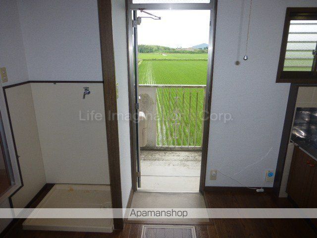 コスモ市川A棟・B棟の内装写真