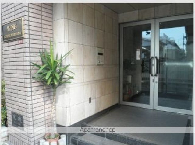 ウイング高円寺南の玄関写真