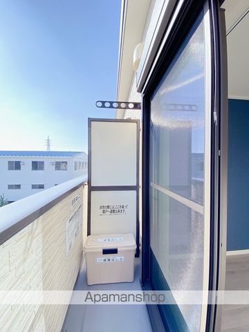 桧材仕様の単身物件 トレフル三郷中央の内装写真