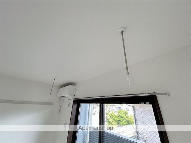 クレストの内装写真